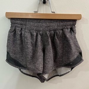 Lululemon 2.5 Hotty Hot Shorts